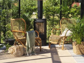 Brafab Vallda Fåtöljer i naturrotting.