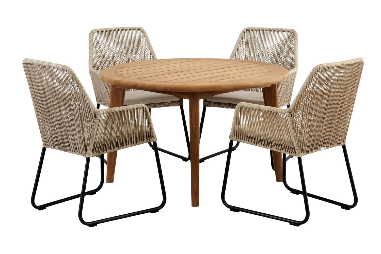 Brafab Lilja Matbord är ett gediget matbord i teak. Med Midway stolar i natur konstrotting.